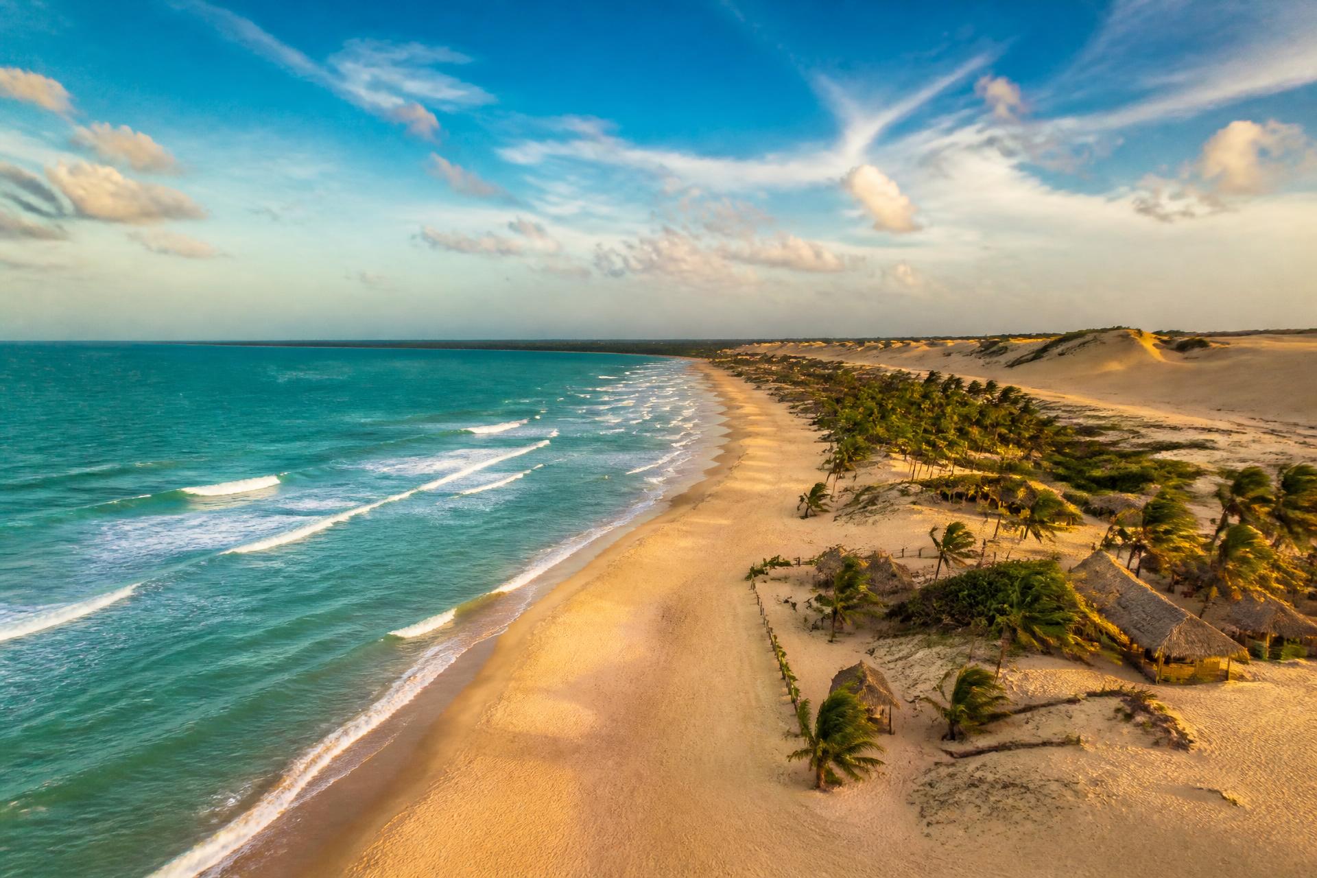 Vista aérea da praia de Barra Nova no Ceará
